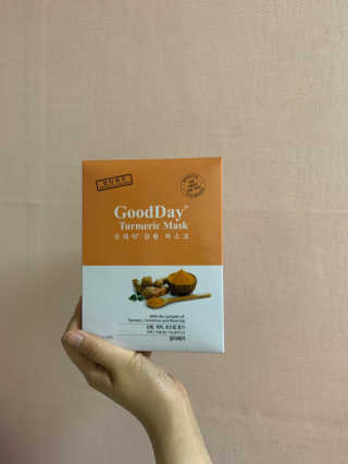 GoodDay Skincare GoodDay 강황 마스크 — 3점을 준 리뷰어가 2019년 6월 올린 사용 사진
