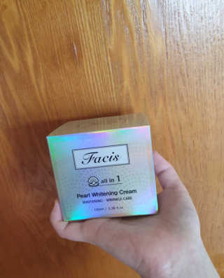 파시스 올인원 진주 화이트닝 크림 100ml — 5점을 준 리뷰어가 2019년 4월 올린 사용 사진