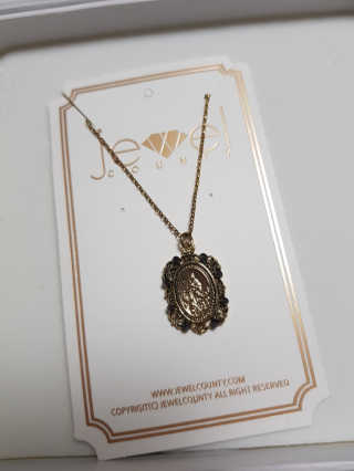 쥬얼카운티 92.5 Silver Byzantine Coin Pendant Necklace — 1.17점을 준 리뷰어가 2018년 11월 올린 사용 사진