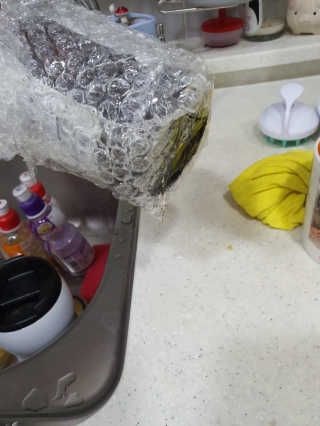 달리프 베러 퍼퓸 샴푸 1000ml 레이니데이 or 일랑로즈 — 1점을 준 리뷰어가 2020년 1월 올린 사용 사진