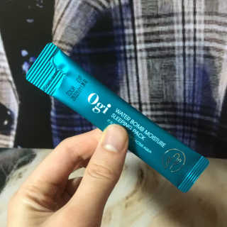 오지아이 워터 밤 모이스처 슬리핑 팩 4ml X 20pcs — 5점을 준 리뷰어가 2019년 12월 올린 사용 사진