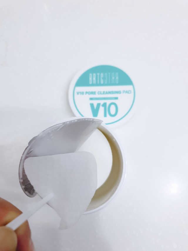 V10 포어 클렌징 패드 리뷰 사진