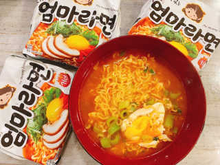 라면 그대로가 제일 맛있는 더엄마라면 — 4점을 준 리뷰어가 2019년 7월 올린 사용 사진