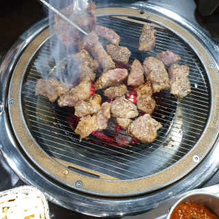 [두툼갈비] 두툼갈비 2인분 + 매콤치즈버섯 set — 5점을 준 리뷰어가 2018년 11월 올린 사용 사진