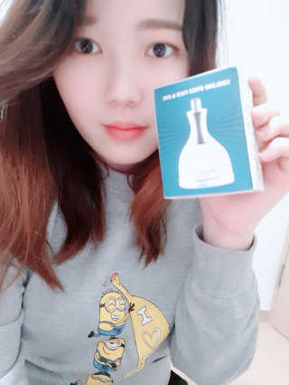 [더마퀸]쿨링스틱 페이스앤아이 — 5점을 준 리뷰어가 2019년 4월 올린 사용 사진