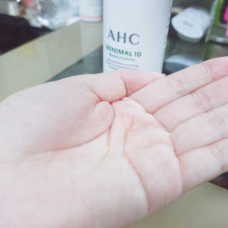 AHC 에이 에이치 씨 미니멀 10 워터리 에센스 — 3.33점을 준 리뷰어가 2018년 12월 올린 사용 사진