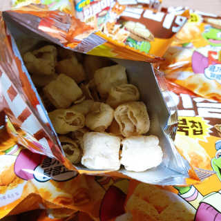 꼬북칩 달콩인절미맛 12봉지 — 5점을 준 리뷰어가 2019년 11월 올린 사용 사진