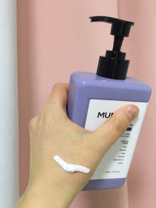멈칫(MUMCHIT) 멜팅 바디로션 — 4점을 준 리뷰어가 2018년 12월 올린 사용 사진