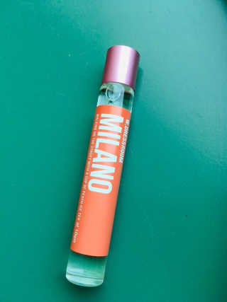 더블유드레스룸 롤 온 퍼퓸EDT 10ml — 5점을 준 리뷰어가 2018년 10월 올린 사용 사진