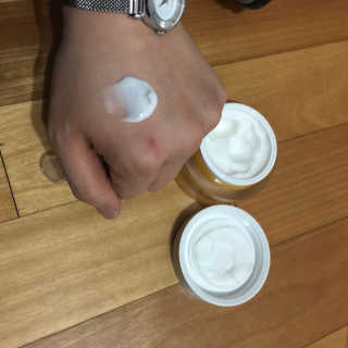 비클 코스메틱 필수 모이스처라이징 크림 — 3.33점을 준 리뷰어가 2018년 3월 올린 사용 사진