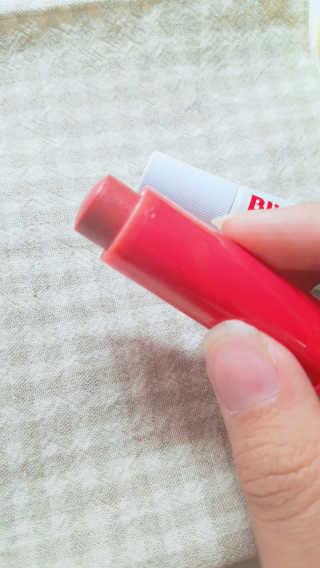 블리스텍스 립 릴리프 크림 립밤, 립 바이브런스 립밤 — 5점을 준 리뷰어가 2018년 11월 올린 사용 사진