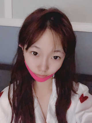 스케덤 펩타이드 리프팅밴드 — 4.5점을 준 리뷰어가 2019년 6월 올린 사용 사진