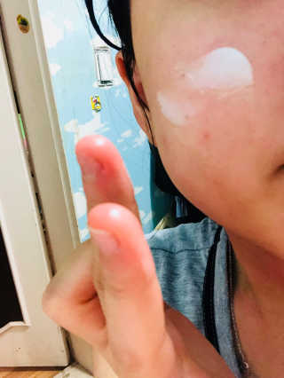 글로우힐 퓨어 필 하이드레이트 크림 — 4점을 준 리뷰어가 2018년 10월 올린 사용 사진