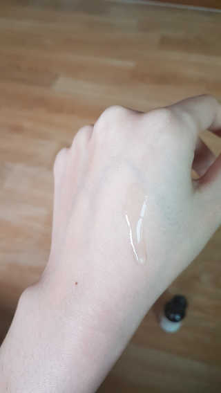 [스킨큐어] 산다화 비타민C 화이트닝 에센스 30ml — 5점을 준 리뷰어가 2019년 6월 올린 사용 사진
