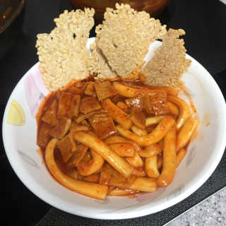 두번째 국떡 국가대표 떡볶이 1팩 + 영미칩 2봉 증정 — 4.5점을 준 리뷰어가 2019년 2월 올린 사용 사진