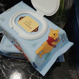 보솜이 아기물티슈 베이비케어 푸에디션 캡 74매 10입 — 5점을 준 리뷰어가 2019년 4월 올린 사용 사진