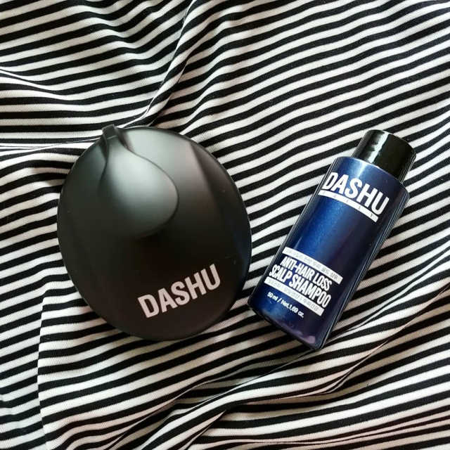 다슈 데일리 스칼프 스케일링 샴푸 브러쉬 리뷰 사진