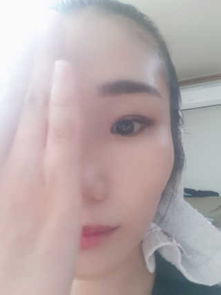 피카소 속눈썹 접착제 2종 + 아이미속눈썹 2종 — 5점을 준 리뷰어가 2019년 9월 올린 사용 사진