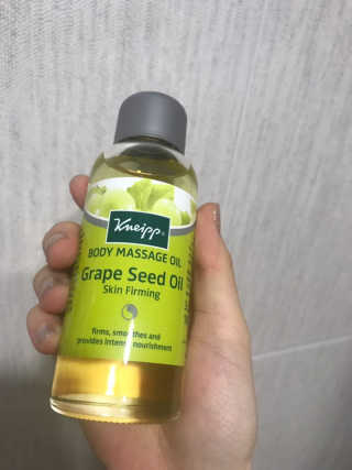 [크나이프] 그레이프씨드 슬리밍 마사지오일 100ml — 5점을 준 리뷰어가 2019년 8월 올린 사용 사진