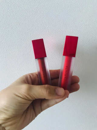 [블랙루즈] 에어 핏 벨벳틴트 시즌1 7종 중 택1+랜덤1 — 5점을 준 리뷰어가 2018년 11월 올린 사용 사진