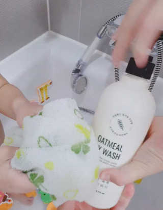(주)에네스티 내추럴 촉촉  오트밀 바디워시 500ml — 4점을 준 리뷰어가 2019년 11월 올린 사용 사진