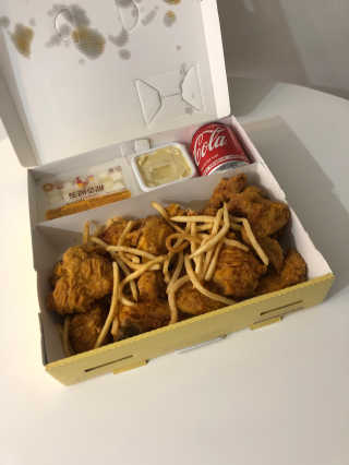 목우촌 또래오래 또래오래  콘듀치킨 — 3.5점을 준 리뷰어가 2019년 4월 올린 사용 사진