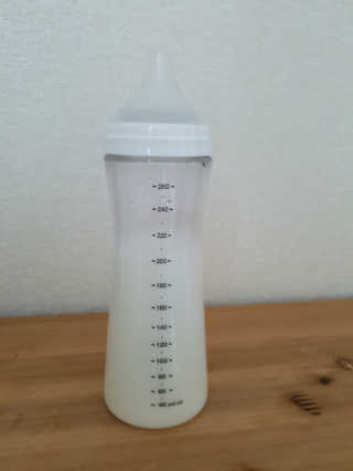 엄마의 바램을 담은 프리미엄 감성젖병 오유위시 260ml — 4.5점을 준 리뷰어가 2020년 3월 올린 사용 사진