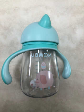 유비맘 트라이탄 코니빨대컵_컬러 랜덤 발송 — 5점을 준 리뷰어가 2020년 1월 올린 사용 사진