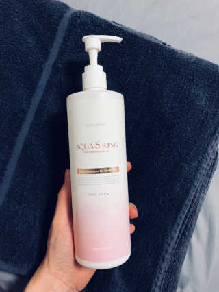 아쿠아큐링 아쿠아S링 퓨어리프레싱 헤어케어 500ml — 5점을 준 리뷰어가 2018년 7월 올린 사용 사진