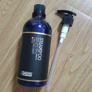 다슈코리아 다슈 데일리 한방 두피 골드 샴푸 500ml — 3.67점을 준 리뷰어가 2017년 6월 올린 사용 사진