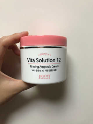 지고트 비타솔루션12 퍼밍 앰플 크림 100ml — 5점을 준 리뷰어가 2019년 7월 올린 사용 사진