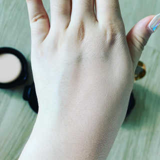 지고트 미네랄 UV 스네일 쿠션 리필포함 — 3점을 준 리뷰어가 2019년 8월 올린 사용 사진
