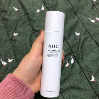 AHC 에이 에이치 씨 미니멀 10 워터리 에센스 — 3점을 준 리뷰어가 2018년 12월 올린 사용 사진
