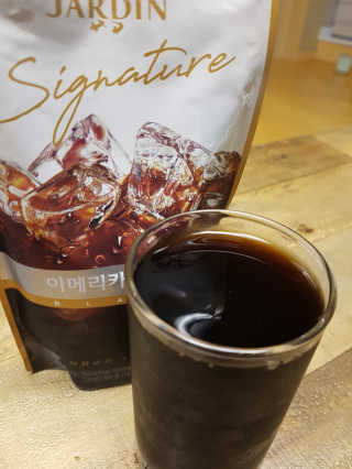 (주)쟈뎅 쟈뎅 시그니처 블랙, 헤이즐넛 230ml — 4점을 준 리뷰어가 2018년 7월 올린 사용 사진