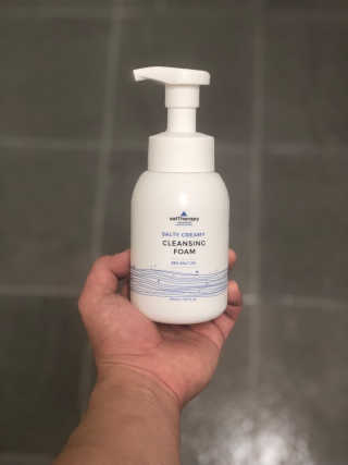 솔테라피 솔티 크리미 클렌징폼 300ml — 3.5점을 준 리뷰어가 2019년 4월 올린 사용 사진
