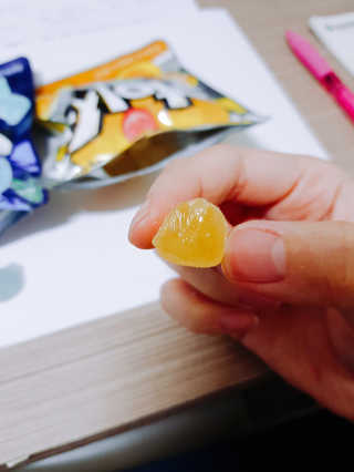 아이셔젤리 레몬맛, 아이셔젤리 블루에이드맛 — 5점을 준 리뷰어가 2019년 3월 올린 사용 사진