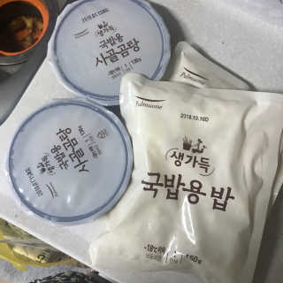 [풀무원] 사골곰탕국밥 황태해장국밥 — 4.67점을 준 리뷰어가 2018년 6월 올린 사용 사진