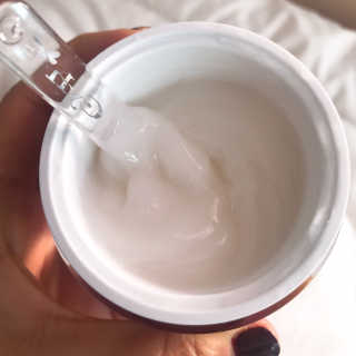 최윤하스텔라 최윤하 만물상 올인원 만능크림 — 4.33점을 준 리뷰어가 2018년 11월 올린 사용 사진