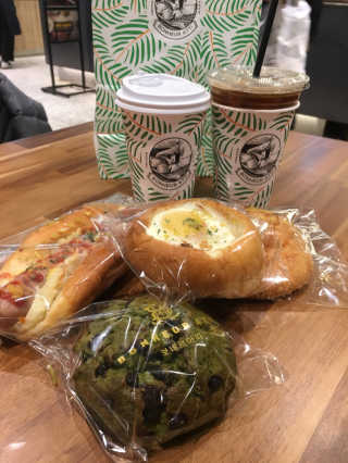 보네르아띠 부천점 [보네르아띠 부천상동점] 내맘대로 빵+아메리카노 2잔 — 4.5점을 준 리뷰어가 2019년 1월 올린 사용 사진