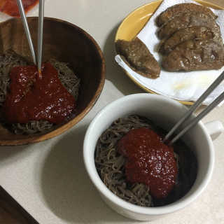 유천냉면 유천 비빔냉면 2인분+메밀지짐만두 280g — 5점을 준 리뷰어가 2018년 6월 올린 사용 사진