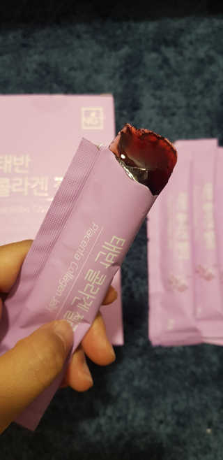 네츄럴굿띵스 태반 콜라겐 젤리 15포 — 5점을 준 리뷰어가 2019년 6월 올린 사용 사진