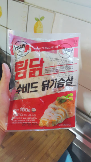 팀닭 닭가슴살, 닭가슴살 소시지, 치킨스테이크 패키지 — 4.5점을 준 리뷰어가 2016년 8월 올린 사용 사진