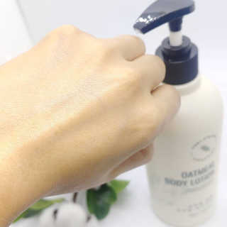 (주)에네스티 내추럴 촉촉  오트밀 바디로션 500ml — 5점을 준 리뷰어가 2019년 9월 올린 사용 사진