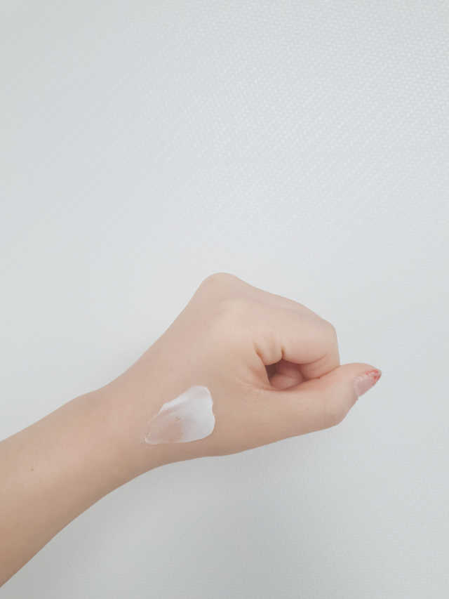 리얼베리어 익스트림 크림 이슬톡톡 에디션 리뷰 사진