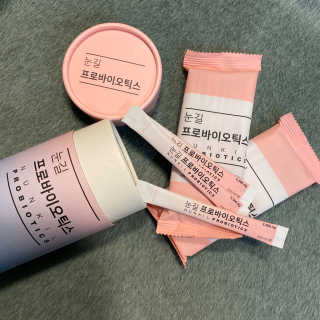 눈길 프로바이오틱스 눈길 콜라겐 프로바이오틱스 — 4점을 준 리뷰어가 2019년 11월 올린 사용 사진