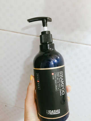 다슈코리아 다슈 데일리 한방 두피 골드 샴푸 500ml — 4.5점을 준 리뷰어가 2017년 5월 올린 사용 사진