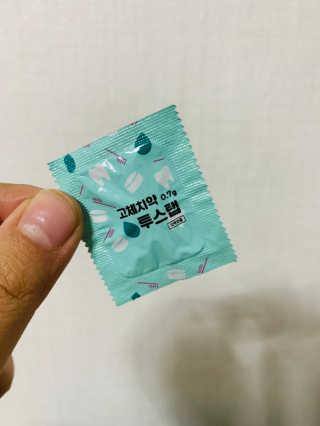 솔테라피 씹는 고체치약 투스탭 스파클레몬 6정 x 5박스 — 5점을 준 리뷰어가 2019년 6월 올린 사용 사진