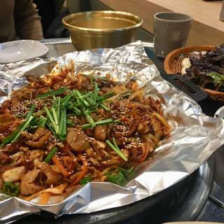 곱창을 요리하는 남자 [곱창을요리하는남자 상수] 곱창or막창 2인분+음료1병 — 3.83점을 준 리뷰어가 2018년 11월 올린 사용 사진