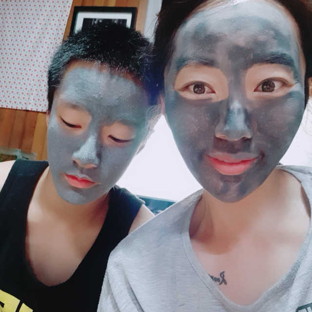 쉬즈 곤 포어리스 머드 스틱 팩 리뷰 사진