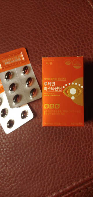 건강한약속 바른 바른 루테인아스타잔틴 — 5점을 준 리뷰어가 2020년 3월 올린 사용 사진